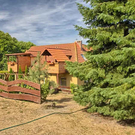 Pod Jesionem אכסניה