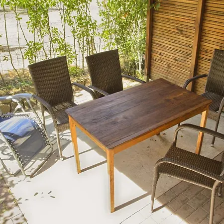 Pod Jesionem אכסניה *