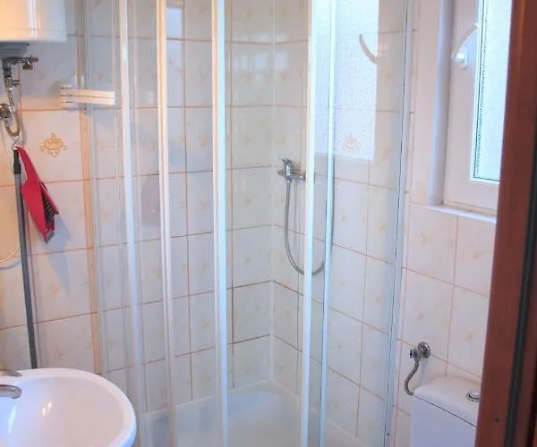 Pod Jesionem بيت خشبي Lubin (West Pomeranian)